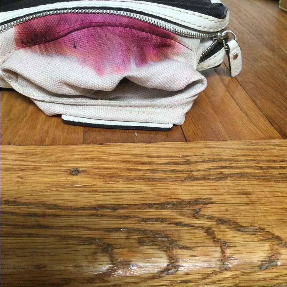 Black Michael Kors pouch - Picture 9 of 12